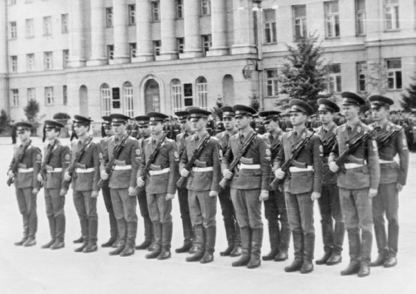 Швабра, Ленин, АКМ. Правдивые истории из жизни военного училища Швабра, Ленин, АКМ. Правдивые истории из жизни военного училища